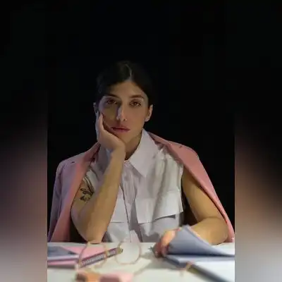 成蕾玉